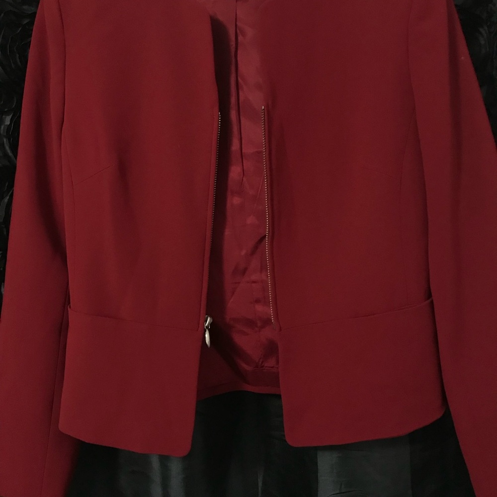 Blazer - Picture 2 of 3